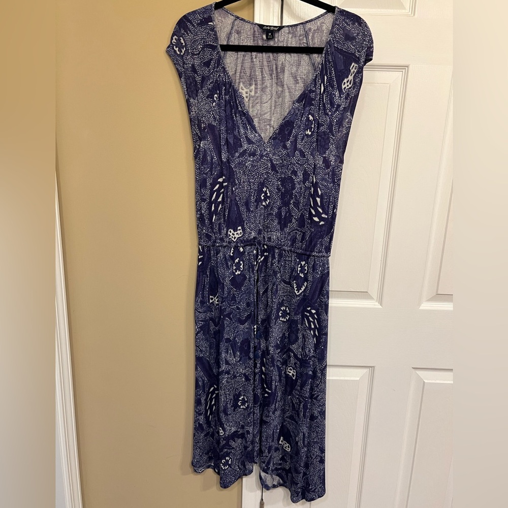 Lucky Brand Blue & White Midi ruffle hem dress. Good used condition Size M